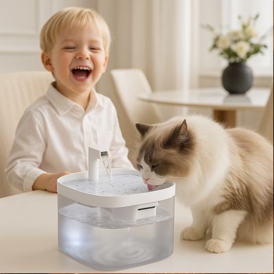 Fontaine-a-eau-chat_chat-boit