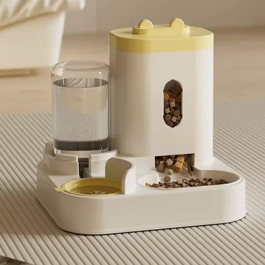 distributeur-de-croquettes-pour-chat-et-distributeur-d-eau