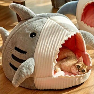 niche-pour-chat-requin-gris